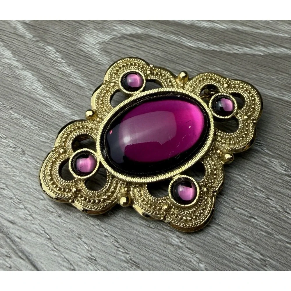 Vintage Ornate Gold Tone Brooch Pin Large Purple Glass